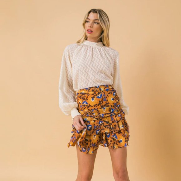 Dresses & Skirts - Adorable Woven Mini Skirt / Size: Medium / New with Tags